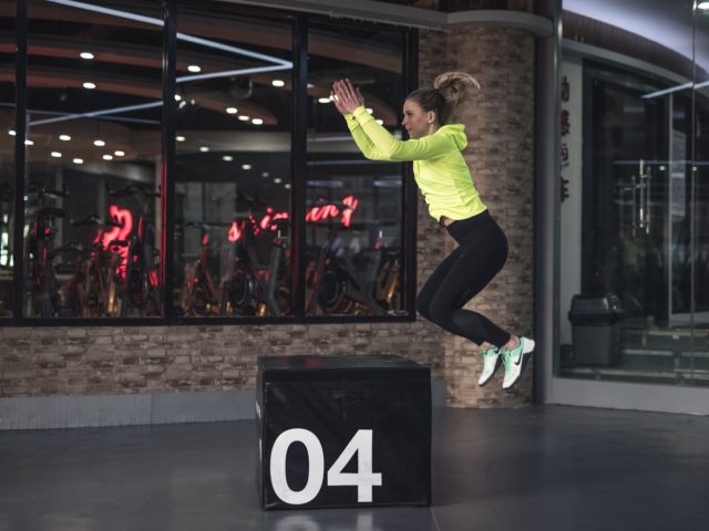 10 exercices pour augmenter son saut vertical – guide et preuves