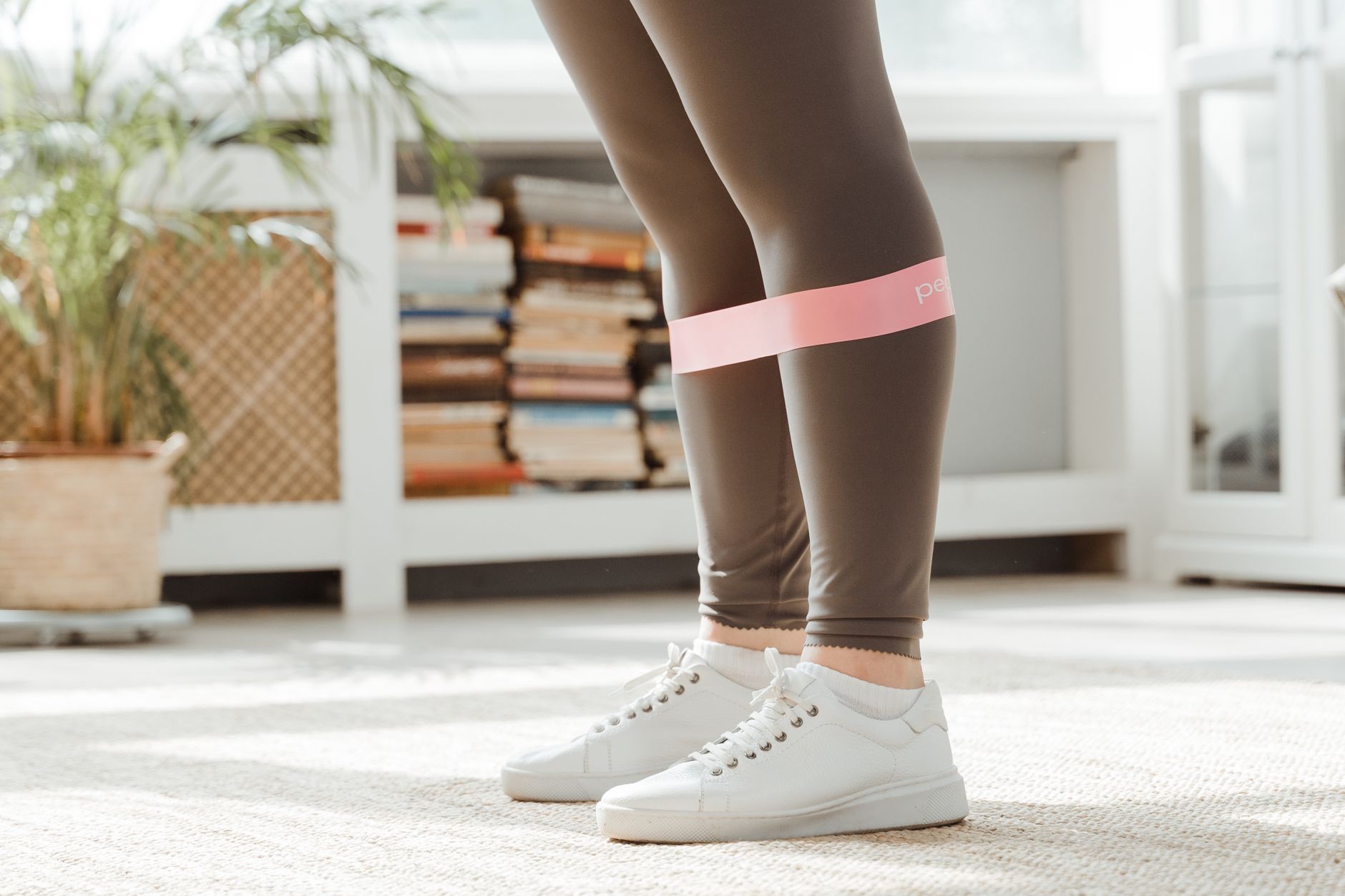 Bandes élastiques ou poids du corps : quel choix pour la force